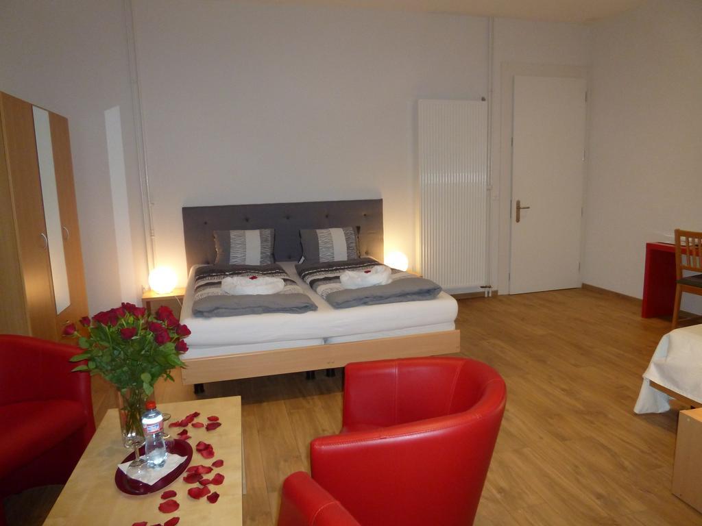 Hotel Garni Villa Carmen La Neuveville Eksteriør bilde
